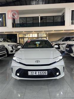 تۆیۆتا کامری